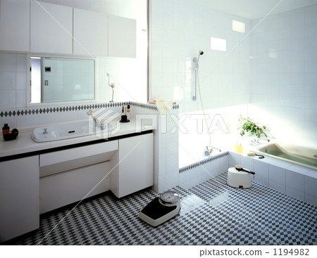 Barrier-free bus · Wash basin (monotone) 1194982