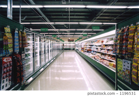 在一家超市商店 1196531