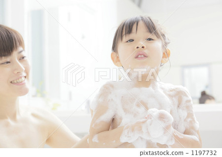 洗澡 媽媽 沐浴 1197732