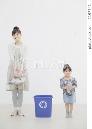 girl, young girl, plastic bottle 1197841