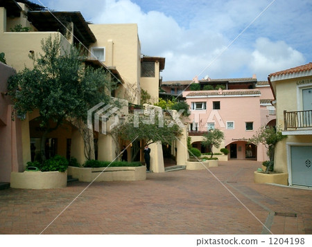 Boutique city of Sardinia 2 1204198