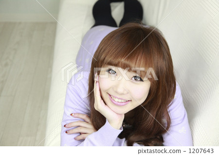 female, lady, woman 1207643