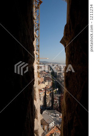 從聖家族教堂的窗口看到的風景 1211234