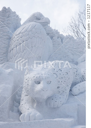 sapporo snow festival, snow sculpture, big snow statue 1217117