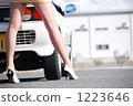 跑車和女性的腳 1223646