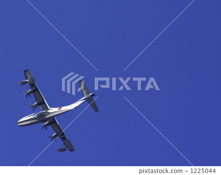 A flying boat 1225044