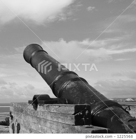 Postwar cannon Postwar cannon 1225568