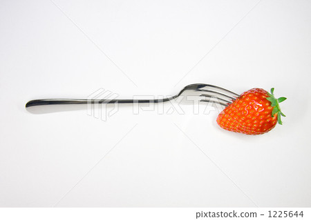 草莓和叉子 1225644