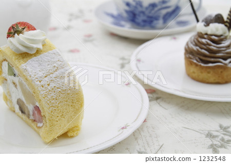 Cake on the table 1232548