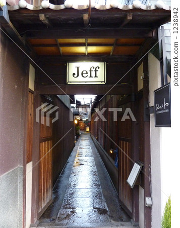 日西融合的樣式 日本與外國之間的交叉 鋪路 1238942