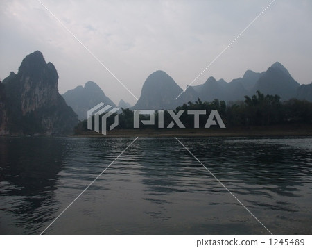 Li River descent Li River descent 1245489
