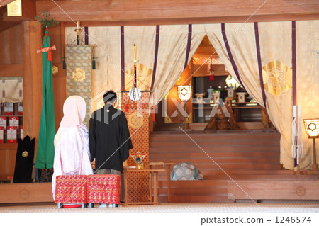 Shinto wedding ceremony Shinto wedding ceremony 1246574