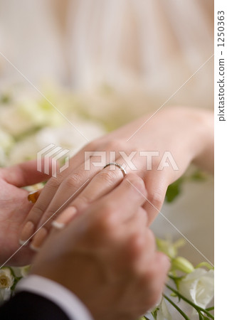 Promise, swap wedding ring 1250363