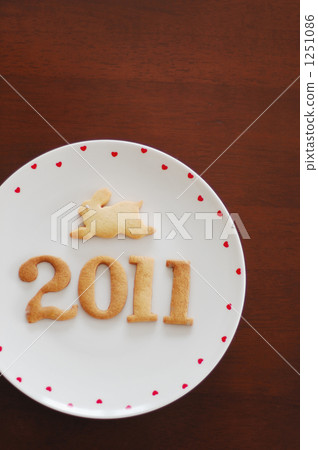 baked good, an egg, 2011 1251086