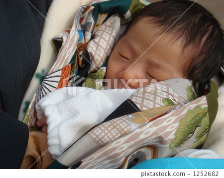 baby, infant, 1 month after birth 1252682