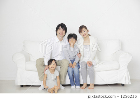 daughter, siblings, father 1256236