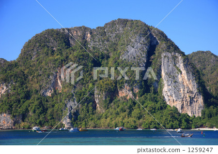 Ton Sai Bay 1259247