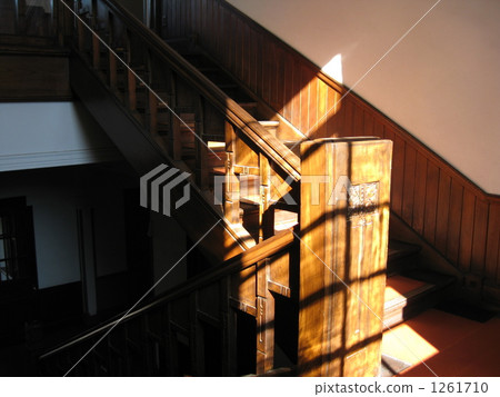 Wooden school building 1261710