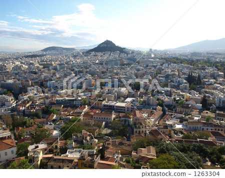來自世界遺產“雅典衛城”的“Lycavitos山”和雅典市中心（希臘）的景色 1263304