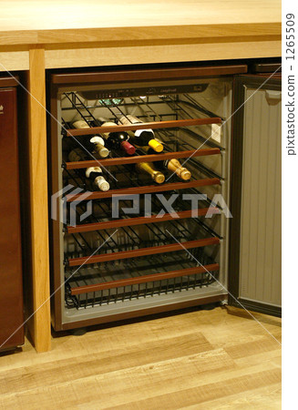 wine cellar 1265509