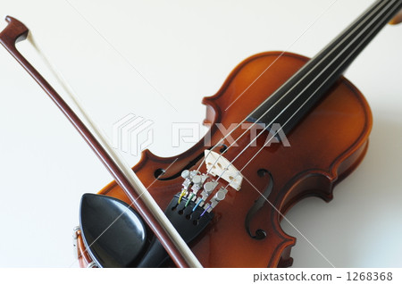 A violin 1268368