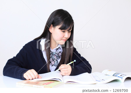 高中女生 青少年 學習 1269700