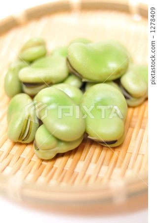 Spicy beans of boiled spring vegetables. 1278409