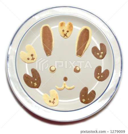 Rabbit cookie with dish Rabbit cookie with dish 1279009
