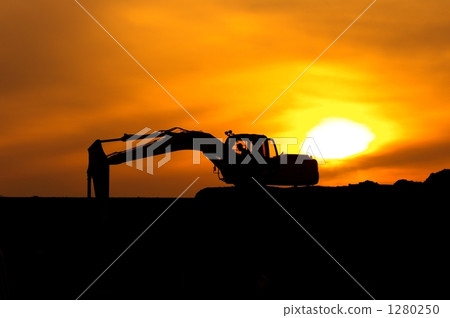 Construction site of sunset Construction site of sunset 1280250