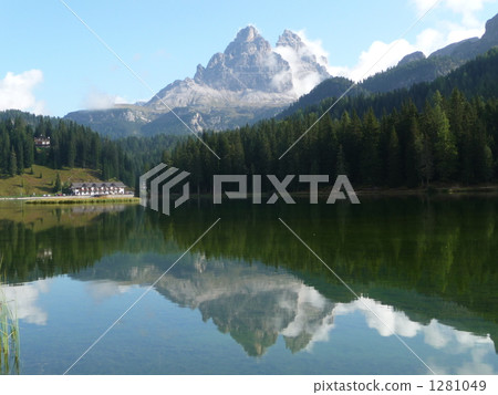 Trecyme in the Lake Misurina 1281049