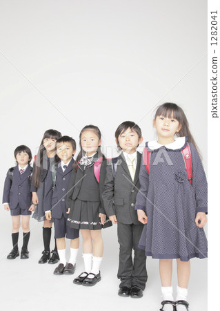 stand in a row, elementary student, primary school child 1282041