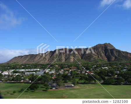 我拍攝了夏威夷瓦胡島鑽石頭的航拍照片。 1282100