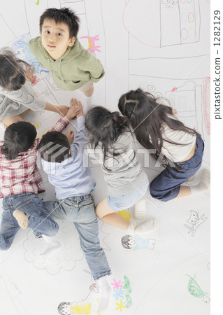 仰視 仰望 仰角 1282129