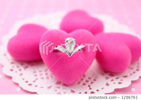 訂婚戒指到心臟01 1286761