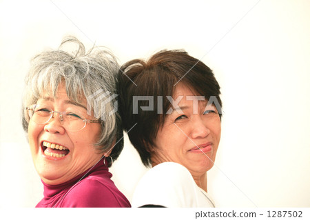快樂的笑聲朋友和姐妹 快樂的笑聲朋友和姐妹 1287502