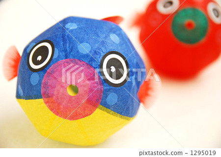 Blue and red puffer fish balloons Blue and red puffer fish balloons 1295019