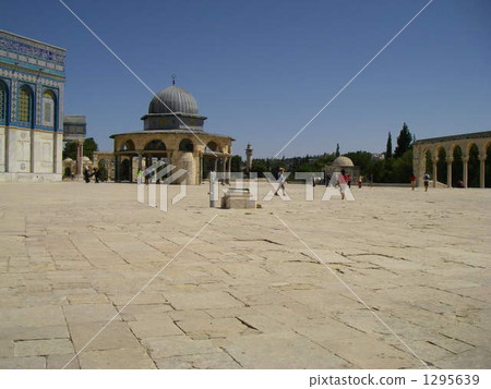 Temple Hill Plaza 1295639