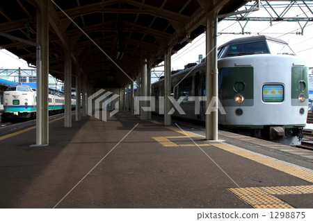 火車 電氣列車 房屋 1298875
