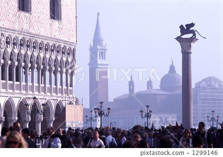 聖馬可廣場 公爵的宮殿 支柱 1299146