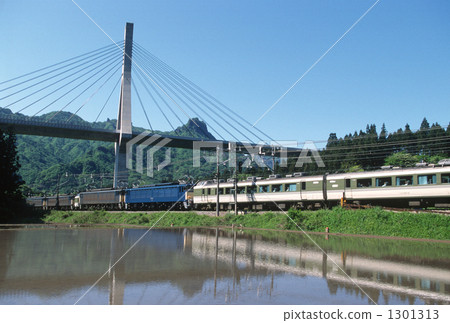 1995 May 18 Shinetsu Main Line Yokokawa - Karuizawa 3004 M 1301313