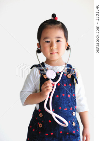 Play a doctor 1301340