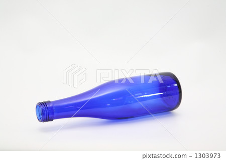 Blue glass bottle 1303973