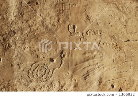 Native American rock painting Native American rock painting 1306922