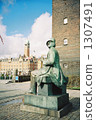Andersen statue in front of Copenhagen City Hall 1307491