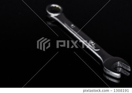 wrench 1308191