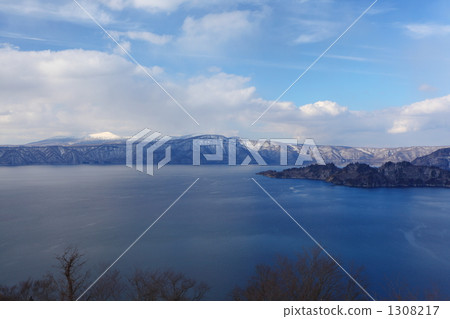 Lake Towada in winter Lake Towada in winter 1308217