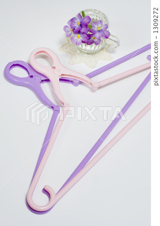 hangar, hanger, hangers 1309272