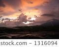 Sunset after the storm (Mt. Fuji) 1316094