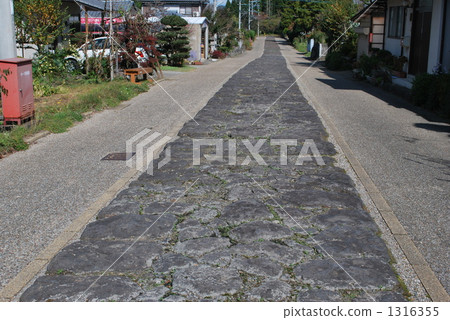 Imaichi's cobblestone 1316355