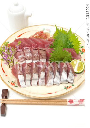 Skipjack sashimi (raw dish) 1318924